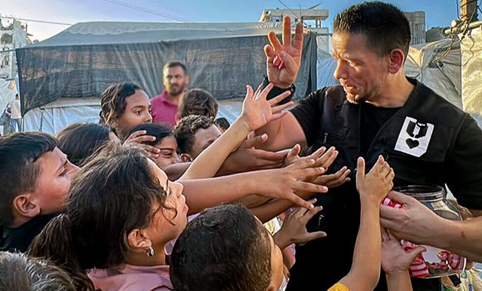 Dre Popow, Veterans Rebuilding Life humanitarian mission to Gaza. Dre Popow, humanitarian aid mission to Gaza. Veterans Rebuilding Life distributing direct aid to malnourished children living in overcrowded tent cities across the region.